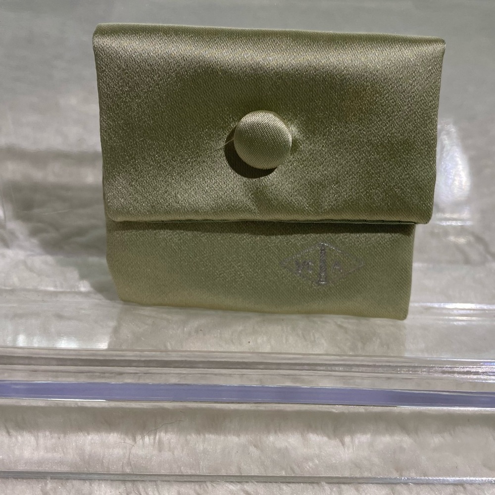 Authentic Collectable Van Cleef & Arpels Green Sa… - image 2